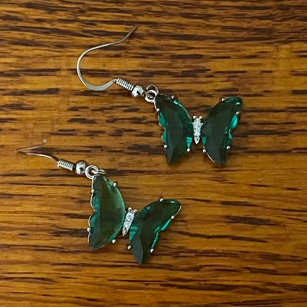 New Boutique Green  Crystal Butterfly Dangle Earrings